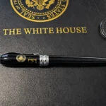 White House Folder and Donald Trump Signature Presidential Pen Set
